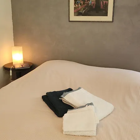 D'hote Independante Petit Dejeuner En Option Bed & Breakfast 3*